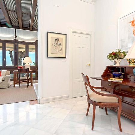 Genteel Home Paseo Maritimo Малага Экстерьер фото