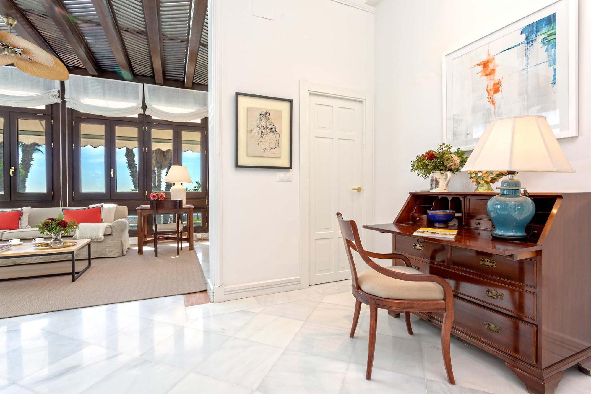 Genteel Home Paseo Maritimo Малага Экстерьер фото