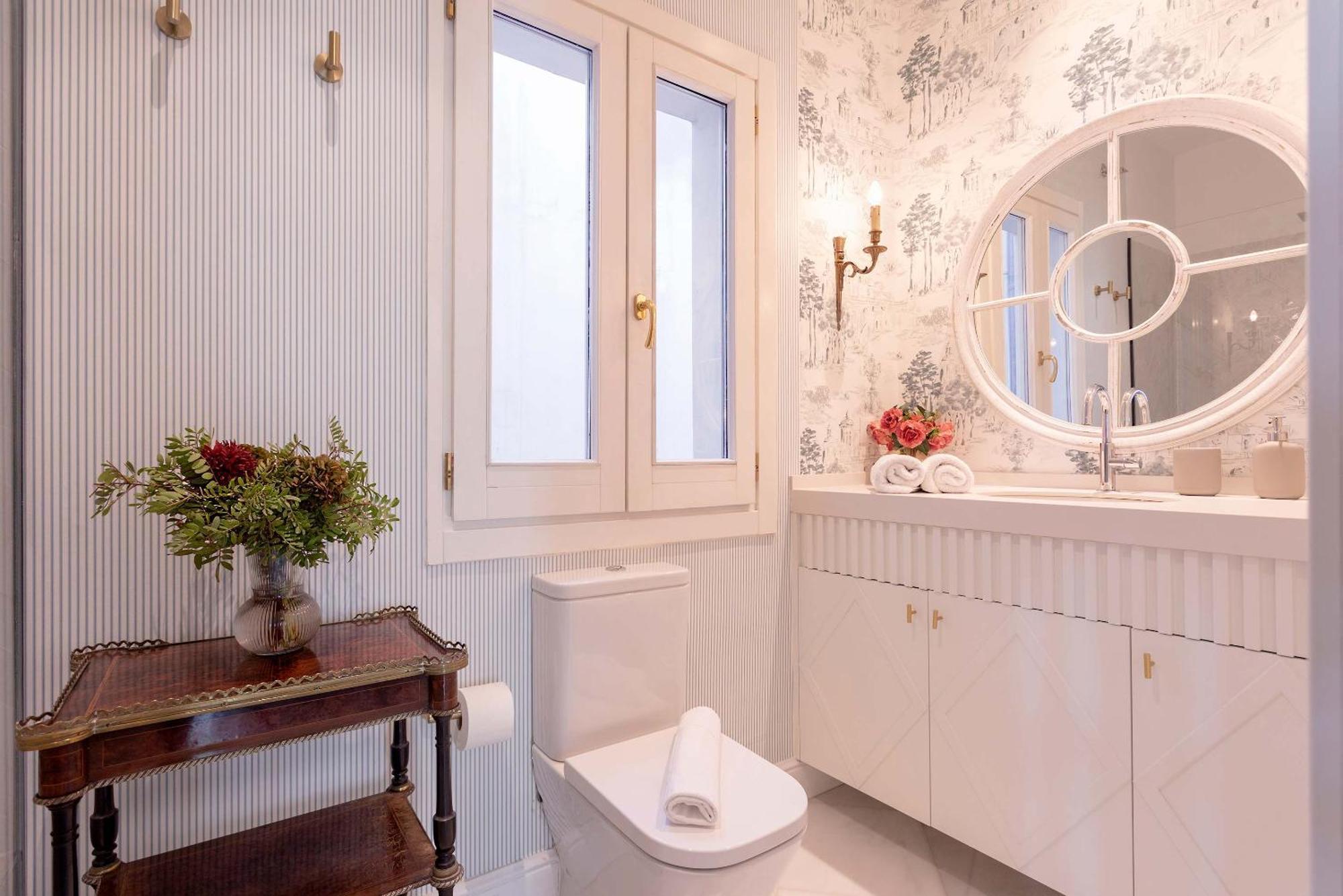 Genteel Home Paseo Maritimo Малага Экстерьер фото